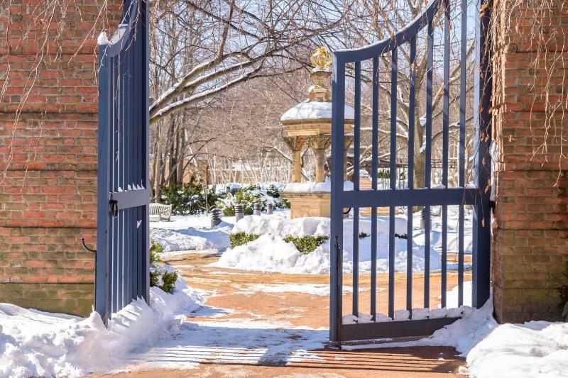 Mon portail ne s'ouvre plus à cause du froid : que faire